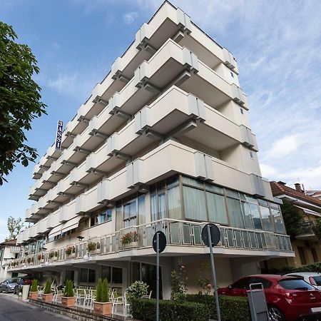 Hotel Tre Assi Rimini Exterior foto